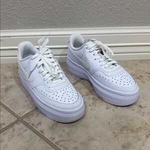 WOMEN'S NIKE COURT VISION ALTA LEATHER PLATFORM SNEAKERS SIZE 6.5